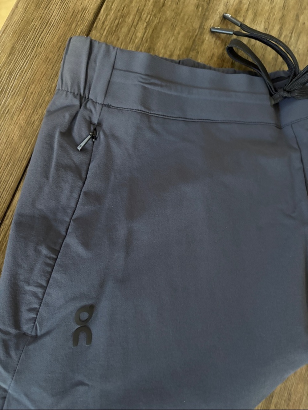 NWT [On] Cloud Running Active Pants Performance Joggers Navy Blue Women’s L - Picture 6 of 14